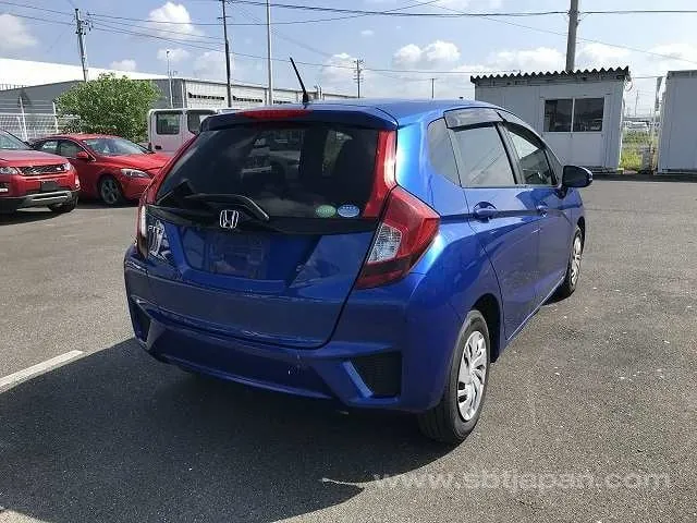 Honda Fit 2015 photo 4