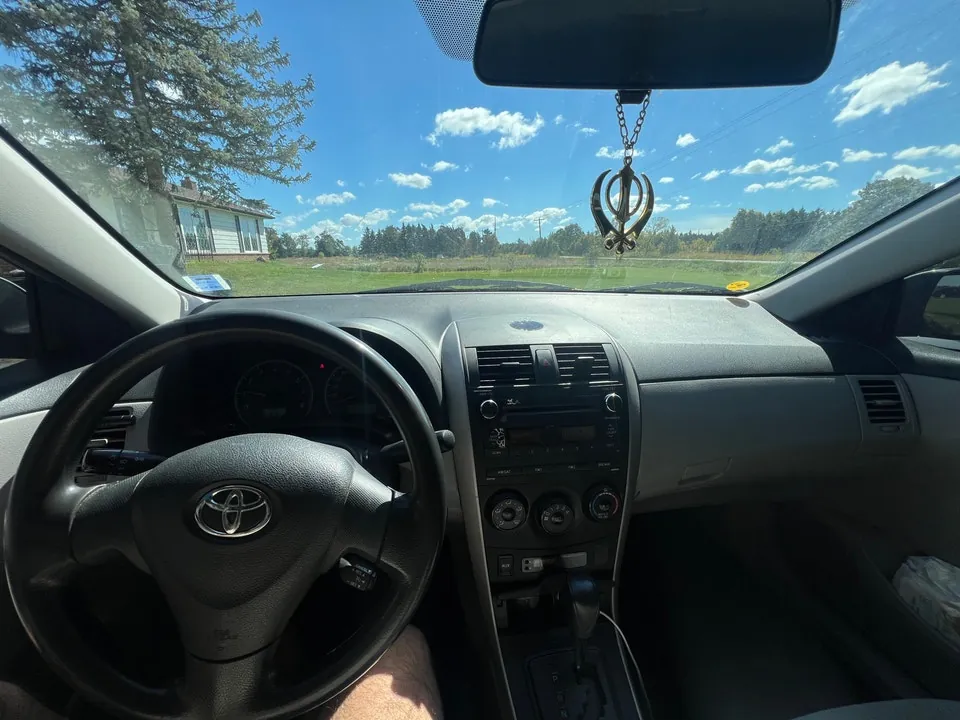 Toyota Corolla 2011 photo 2