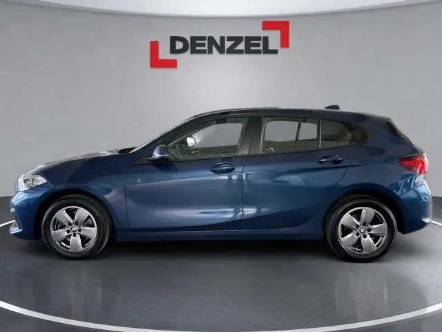 BMW 1 Series 2022 photo 2