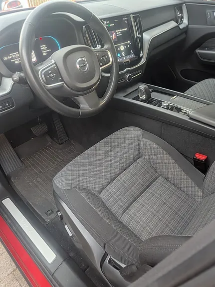 Volvo Xc60 2023 photo 2