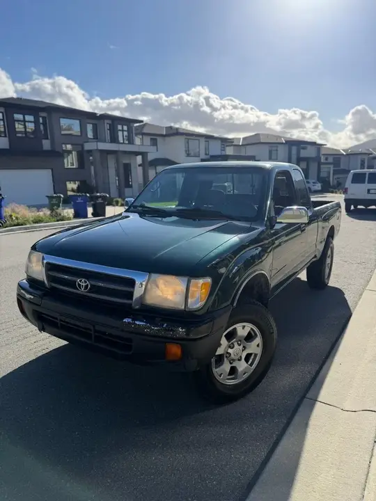 Toyota Tacoma 1999 photo 2