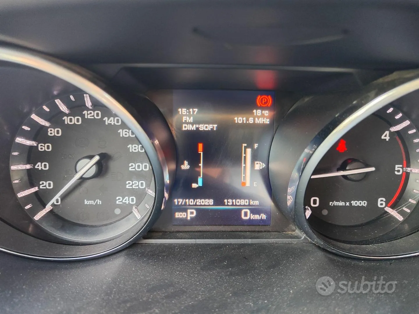 Land Rover Discovery Sport 2016 photo 4