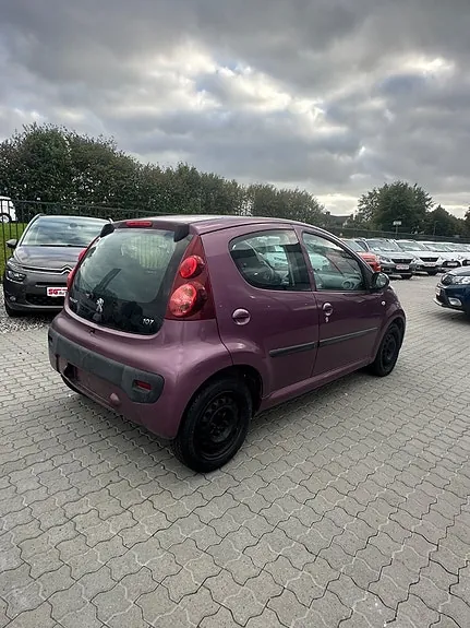 Peugeot 107 2012 photo 5