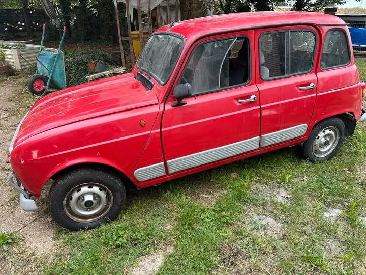Renault R4