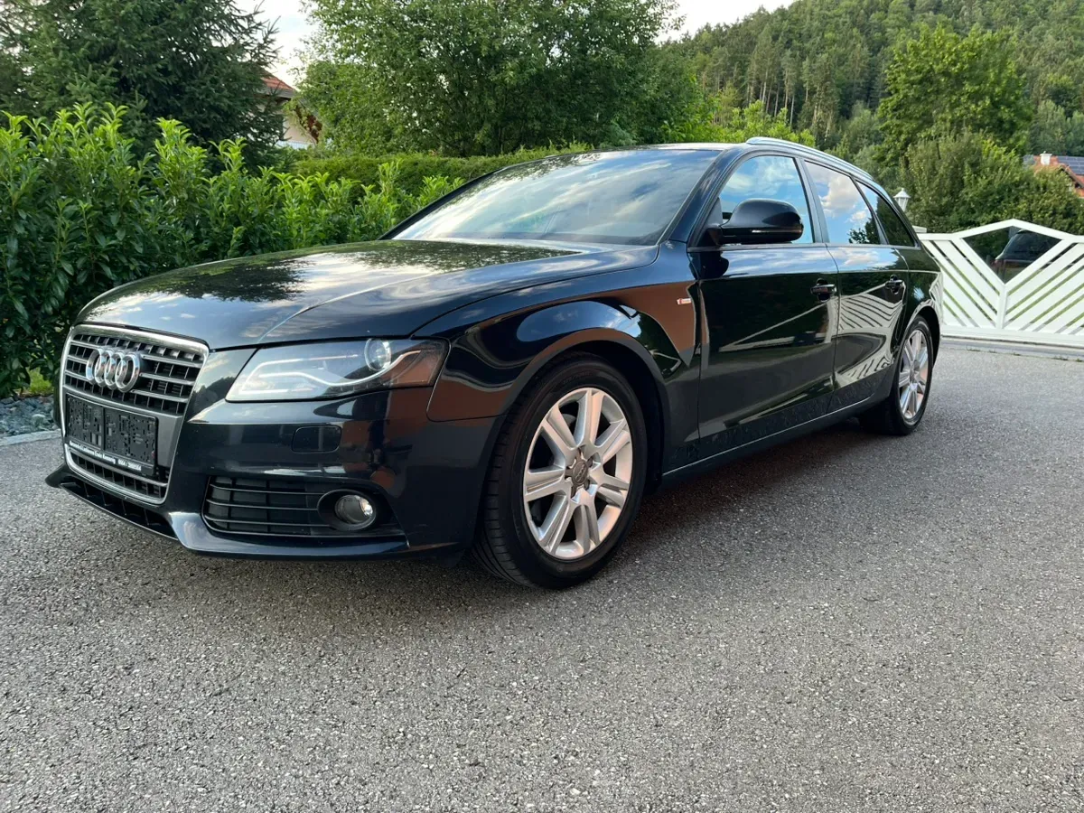 Audi A4 2008 photo 2