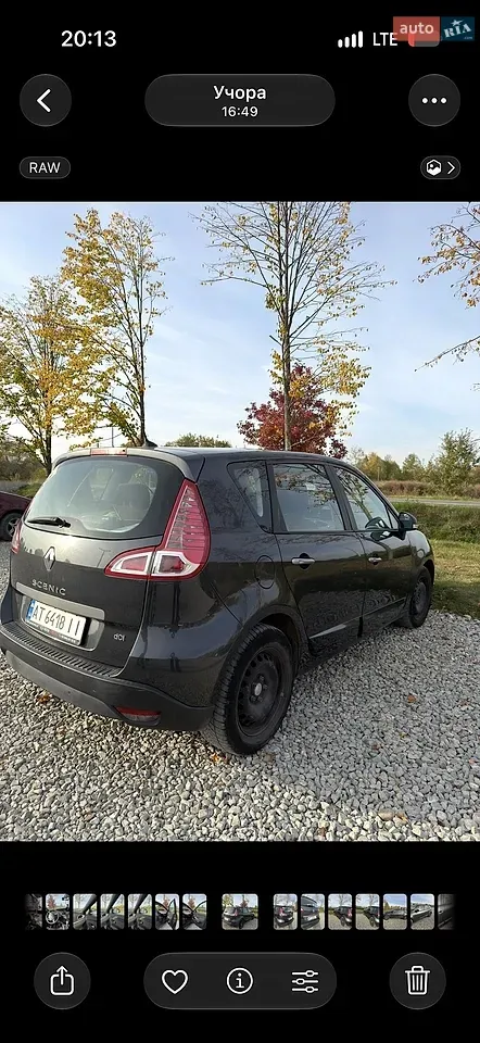 Renault Scenic 2011 photo 2