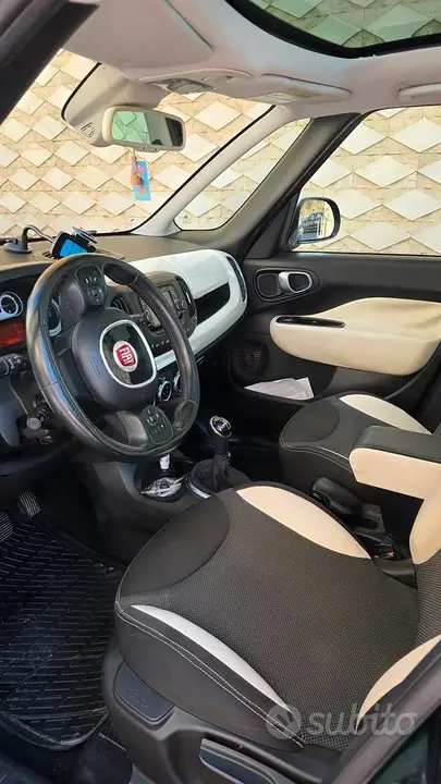 Fiat 500L 2014 photo 2