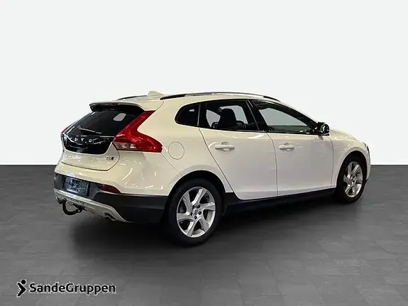 Volvo V40 Cross Country 2018 photo 5