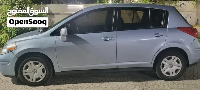 Nissan Tiida 2012 photo 3