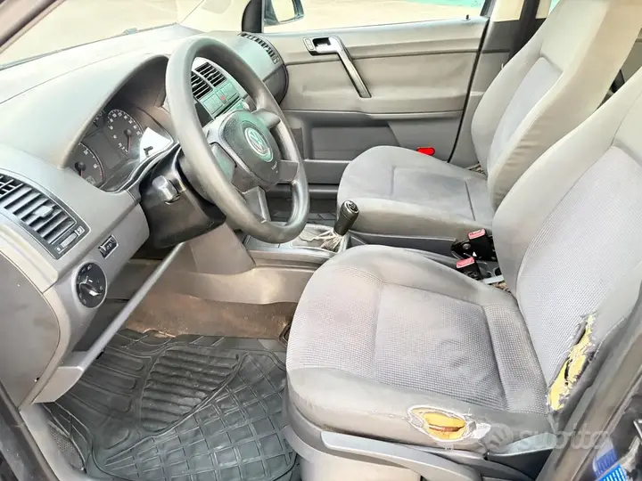 Volkswagen Polo 2004 photo 2