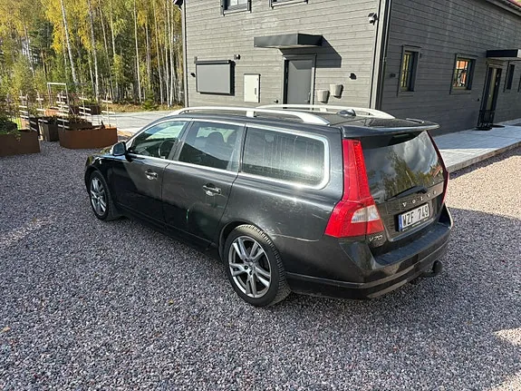 Volvo V70 2009 photo 5