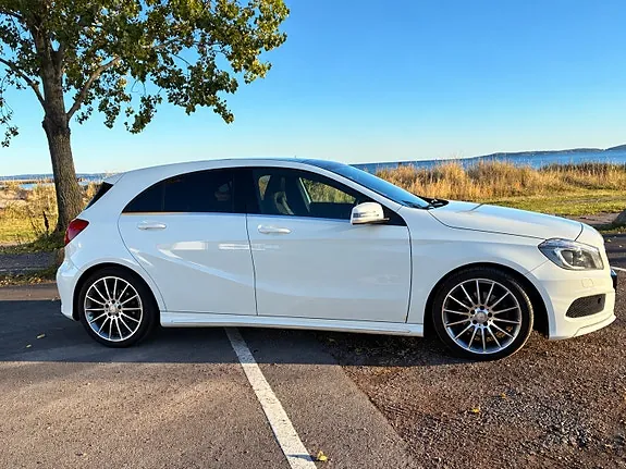Mercedes-Benz A180