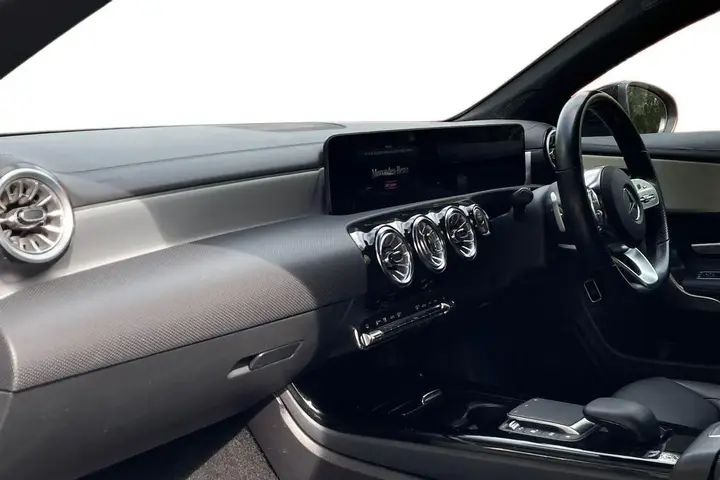 Mercedes-Benz Cla 2022 photo 2