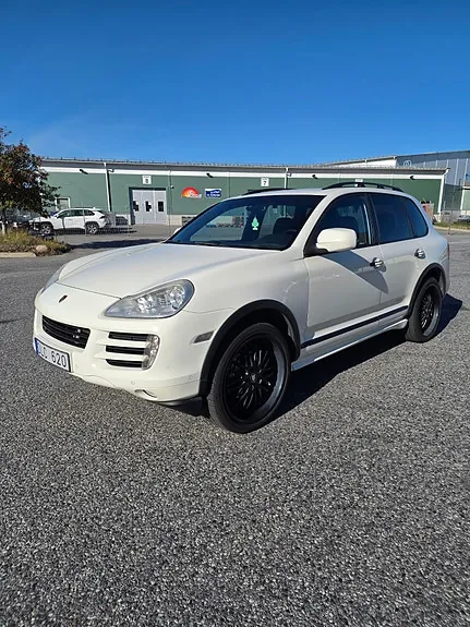Porsche Cayenne 2010 photo 3