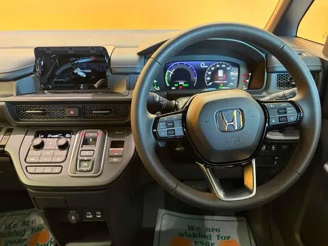 Honda Stepwagon photo 3