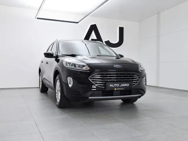 Ford Kuga 2021 photo 2
