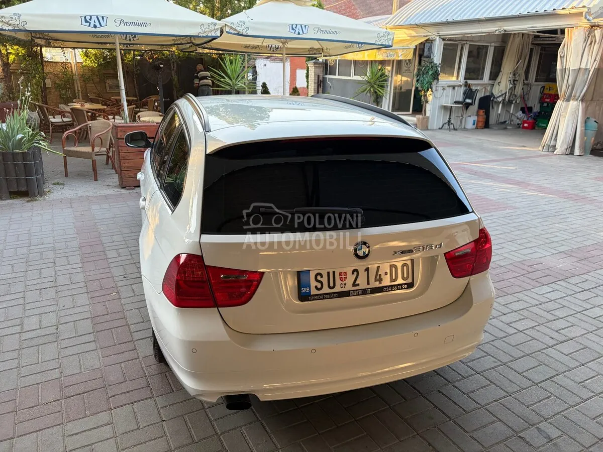 BMW 318 2010 photo 3