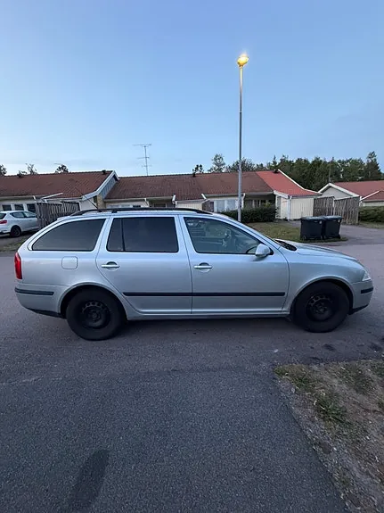 Skoda Octavia 2008 photo 5
