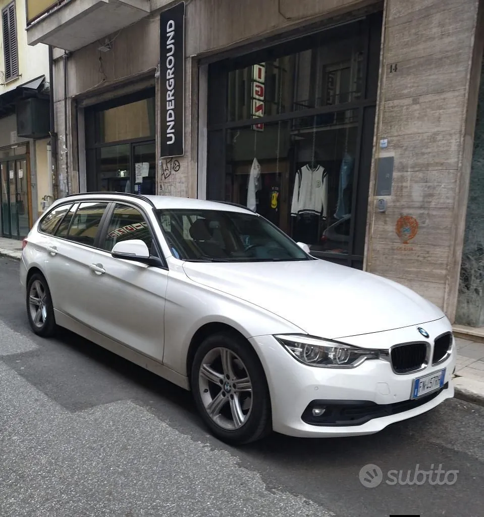 BMW 3 Series 2018 photo 2