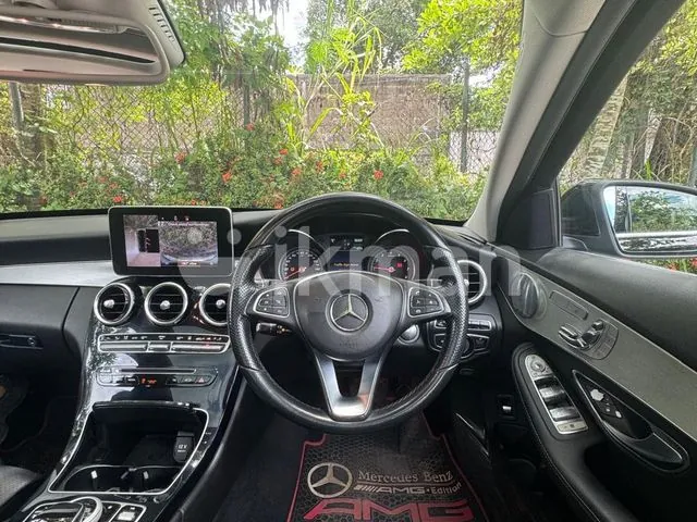 Mercedes-Benz C350 2016 photo 4