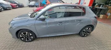 Peugeot 208 2025 photo 2