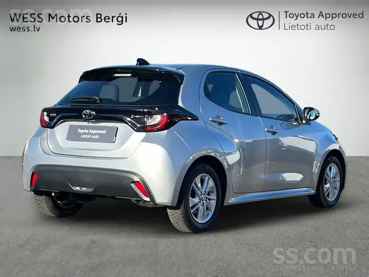 Toyota Yaris 2025 photo 2