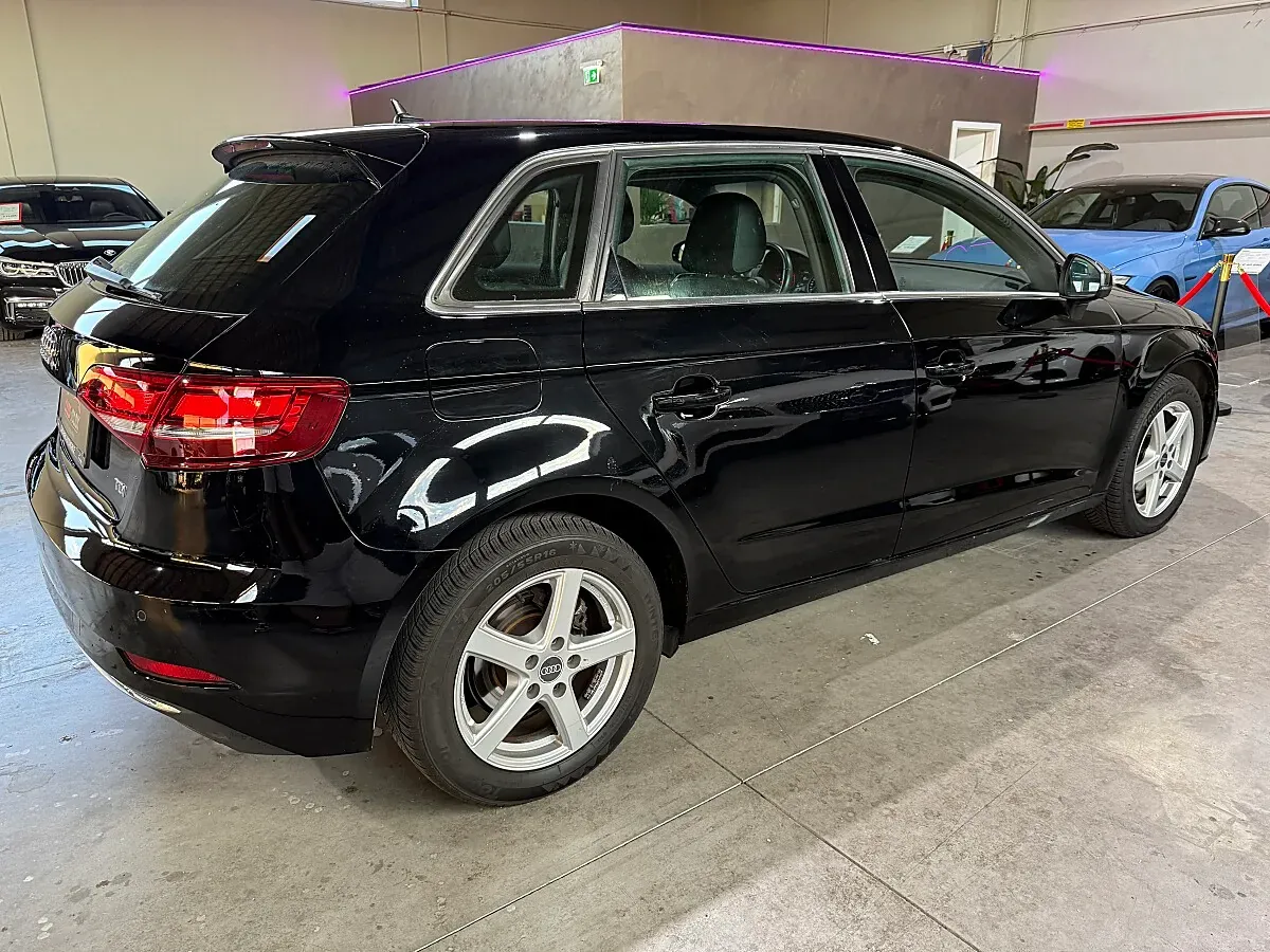 Audi A3 2017 photo 3