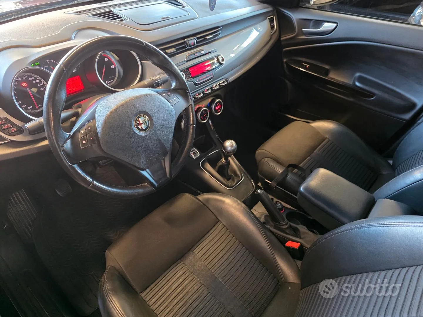 Alfa Romeo Giulietta 2013 photo 5