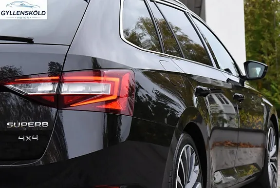 Skoda Superb 2017 photo 4
