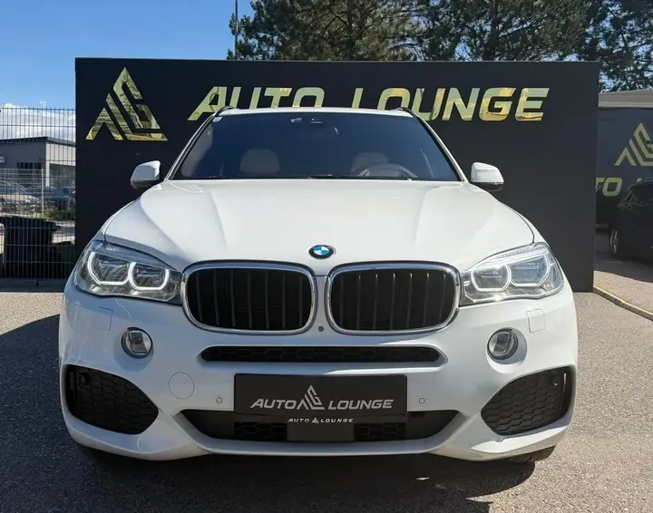 BMW X5 2017 photo 2