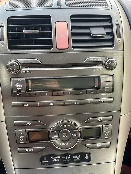Toyota Auris 2007 photo 4