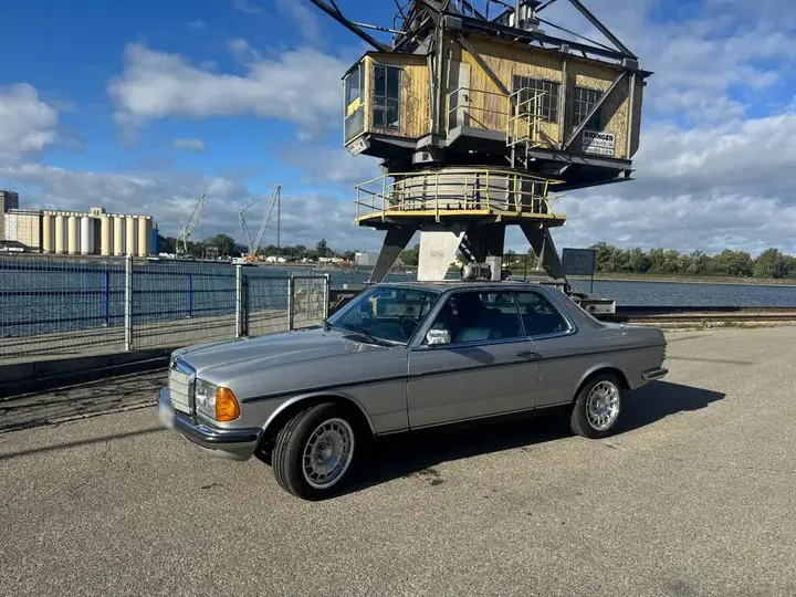 Mercedes-Benz 280 Ce