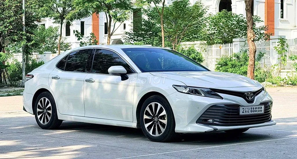 Toyota Camry 2019 photo 3