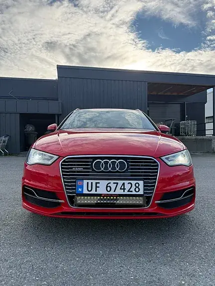 Audi E-Tron 2015 photo 2