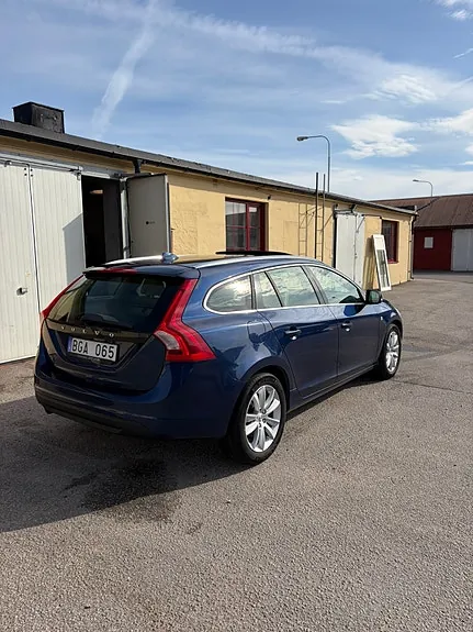 Volvo V60 2012 photo 4