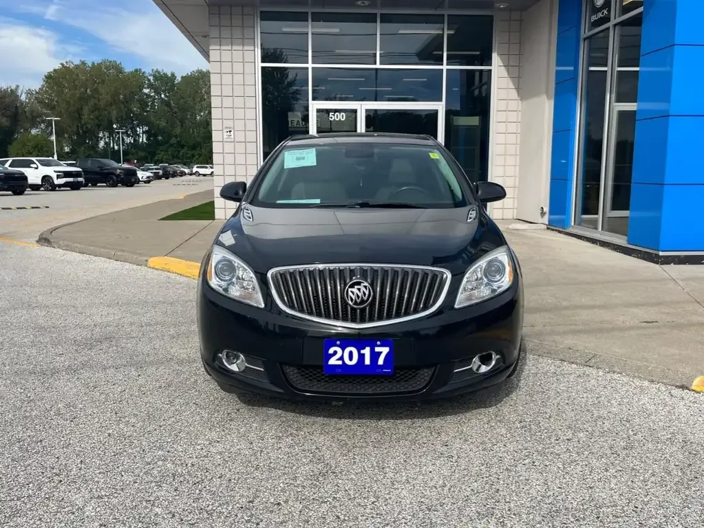 Buick Verano 2017 photo 2
