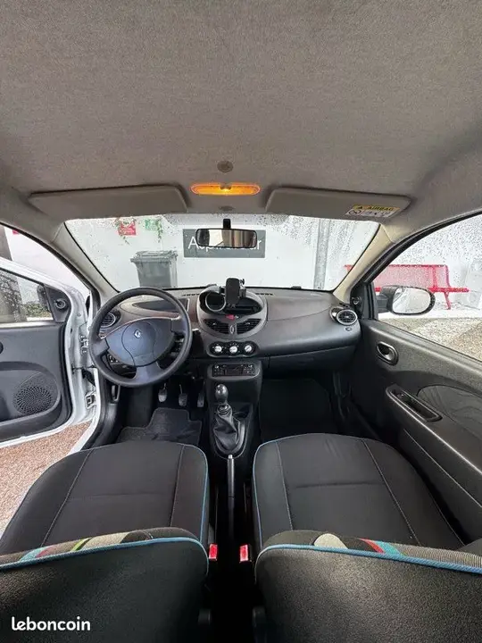 Renault Twingo 2014 photo 2