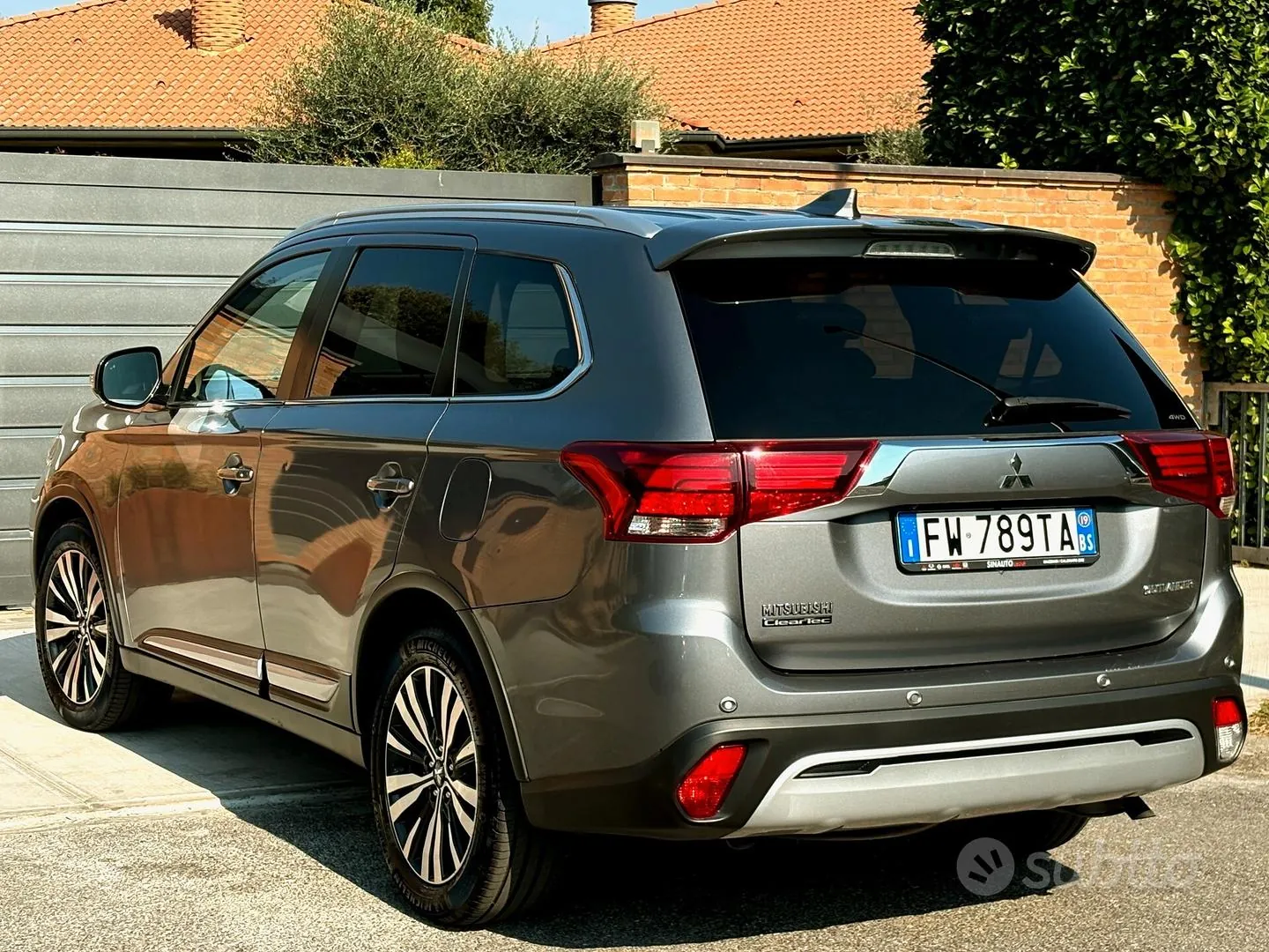 Mitsubishi Outlander 2019 photo 3