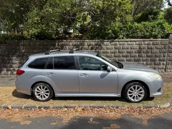 Subaru Legacy 2012 photo 2