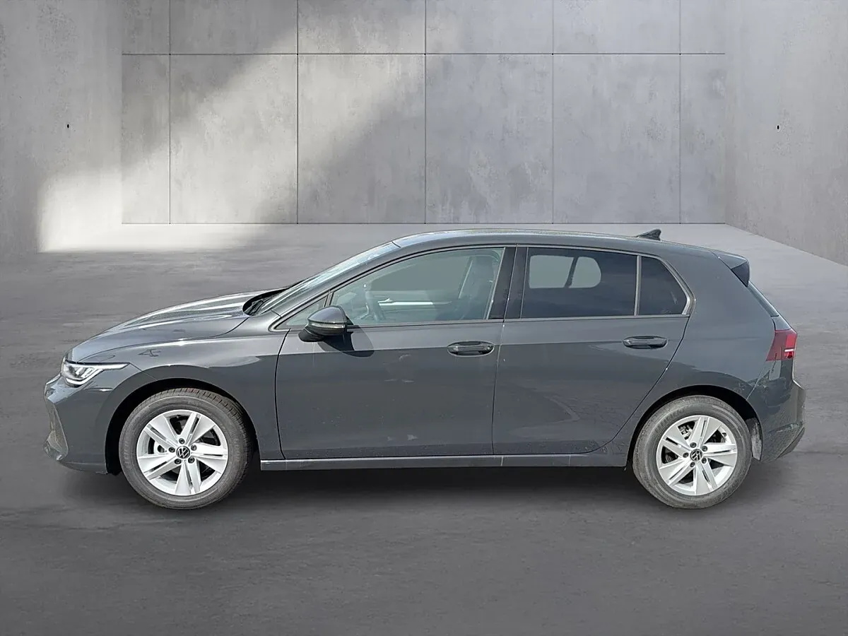 Volkswagen Golf 2026 photo 2