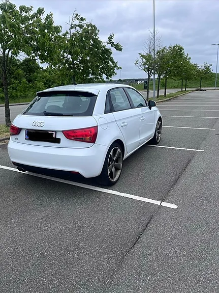 Audi A1 2012 photo 2
