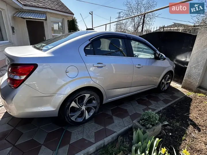 Chevrolet Sonic 2016 photo 5
