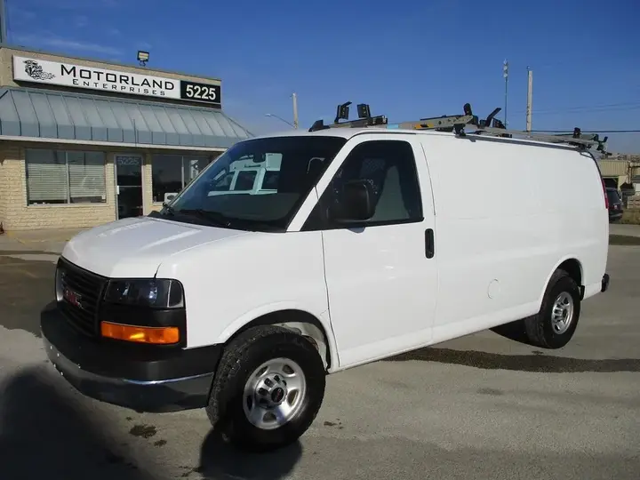 GMC Savana