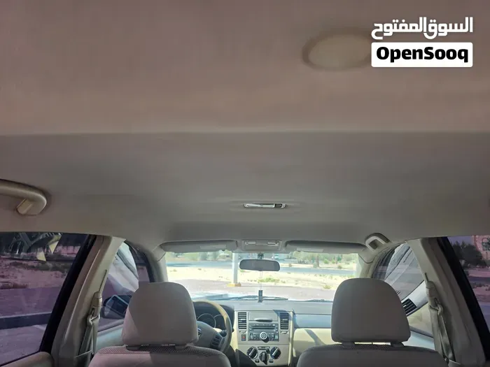 Nissan Tiida 2012 photo 3