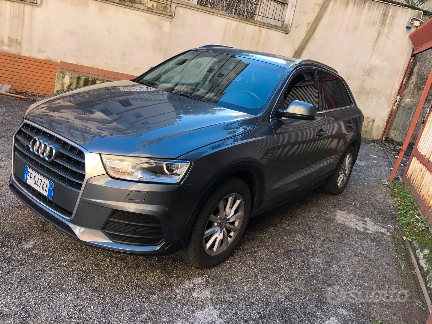 Audi Q3 2016 photo 2