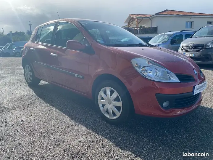Renault Clio 2006 photo 3