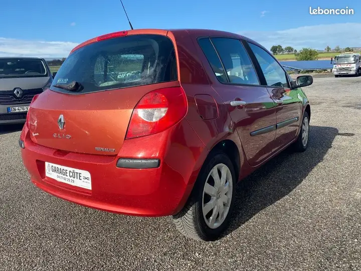 Renault Clio 2006 photo 4