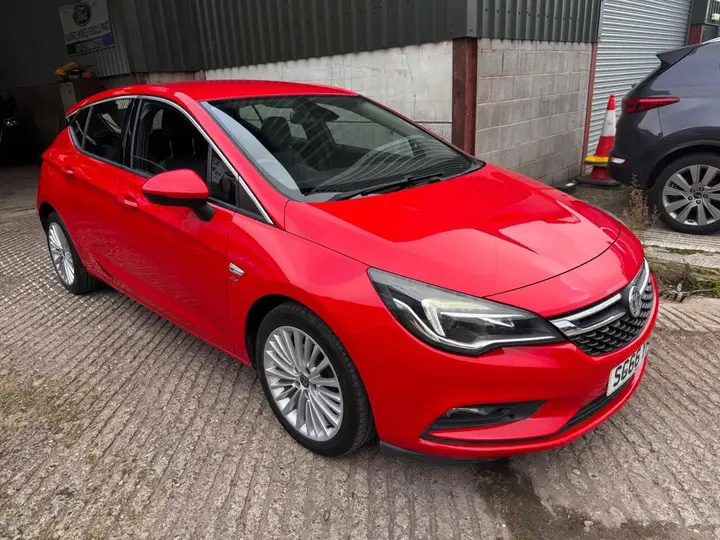 Vauxhall Astra 2016 photo 2