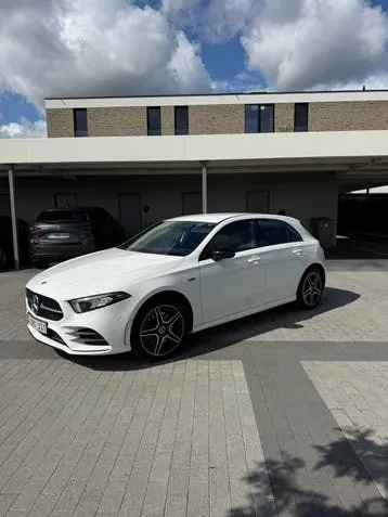 Mercedes-Benz A250E