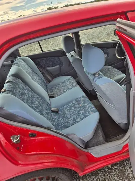 Toyota Starlet 1998 photo 4